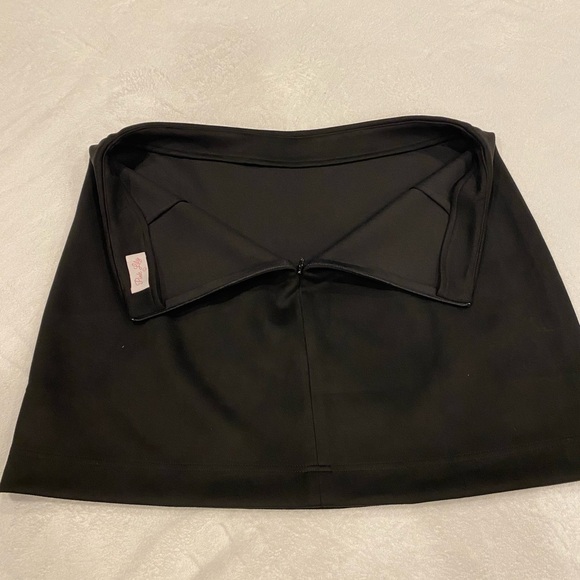 Pink Lily Classic Faux Suede Black Skirt - Picture 8 of 8